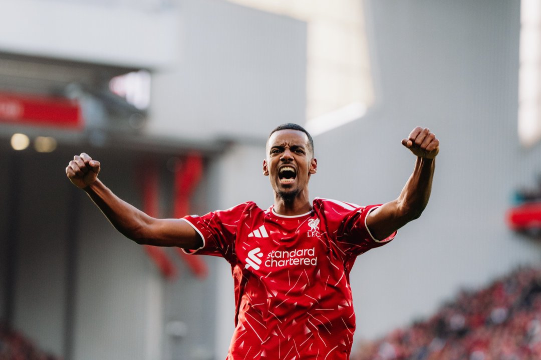 El Liverpool le ganó al Brighton por 2-0 y volvió a zona de Champions League