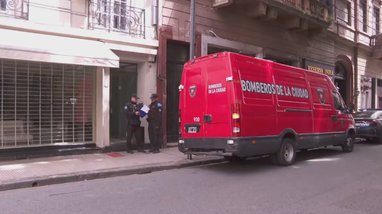 Operativo policial por la muerte de una joven en Retiro