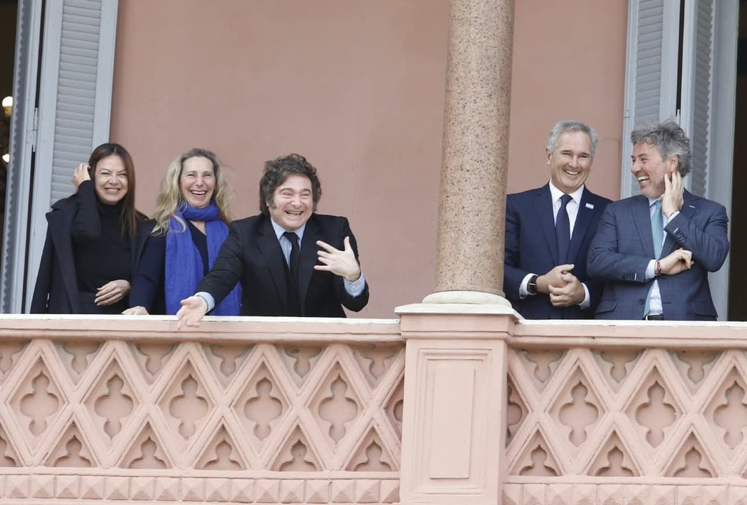 Milei reúne al Gabinete: sigue en silencio sobre el resultado en Brasil