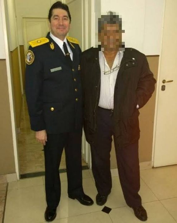 Ofrecen una recompensa para dar con uno de los acusados por el crimen de un comisario retirado en La Matanza
