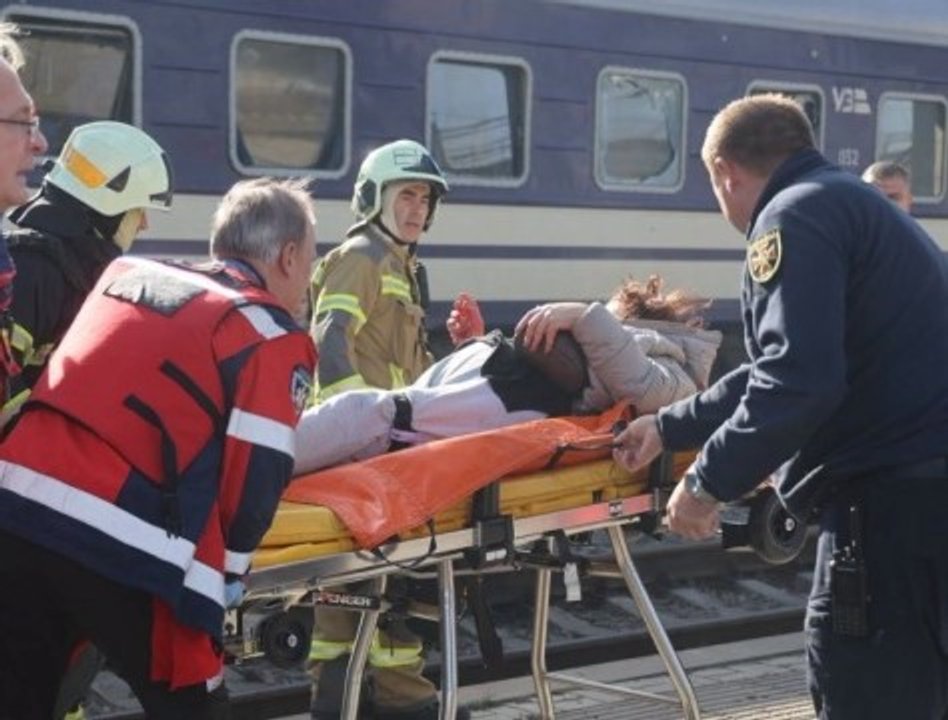 Daños en estación ferroviaria de Dnipró tras ataque ruso