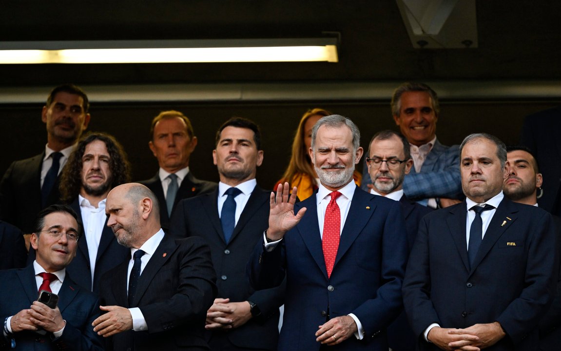 Felipe VI: "Tendrán que adoptarse medidas para que esto no vuelva a suceder"