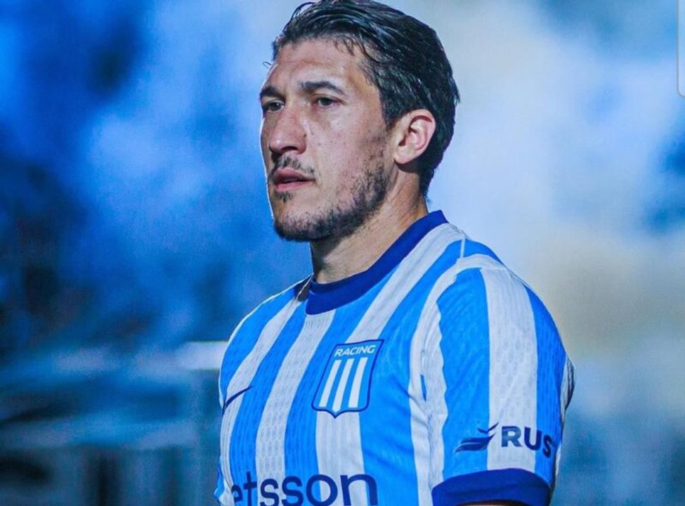 Racing separó a Alfonso Espino del plantel profesional
