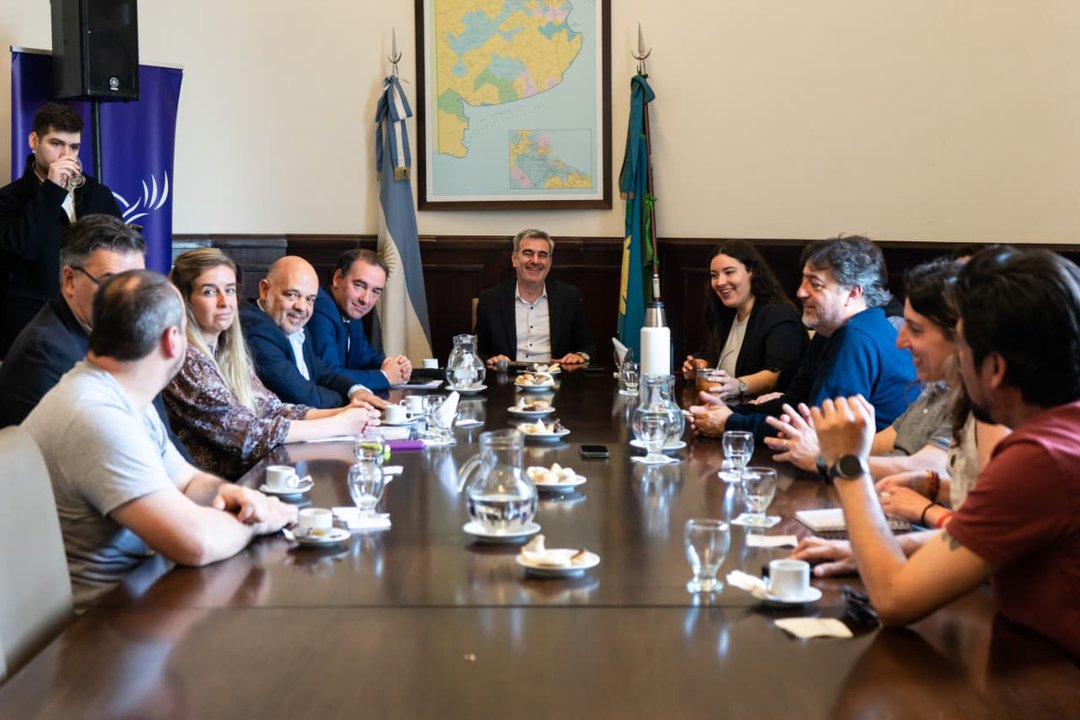 Provincia: cómo se compone el paquete de proyectos para derogar leyes de LLA