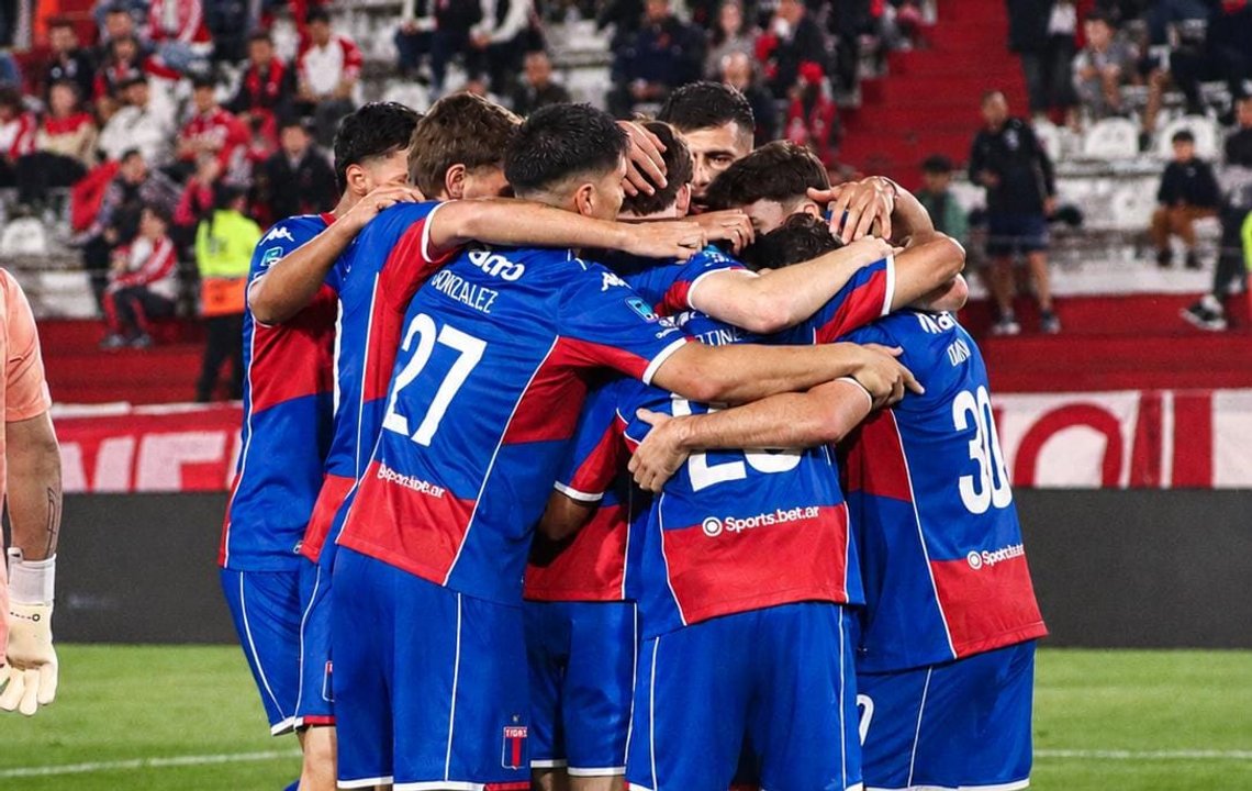 Huracán perdió contra Tigre y quedó complicado a una fecha del final